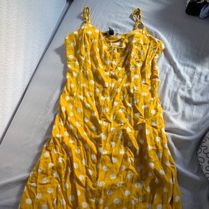 yellow&white polka dot dress